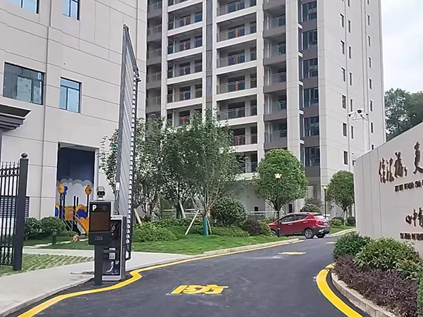 匯?！}興住宅